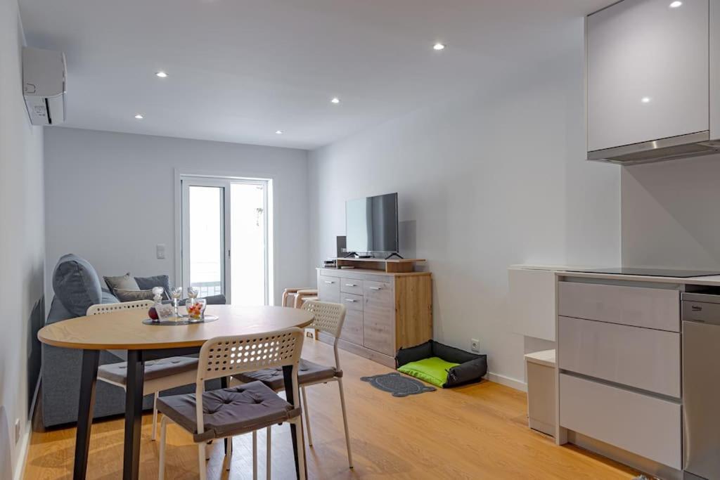 Charming Retreat By Mp * Madalena (Vila Nova de Gaia)